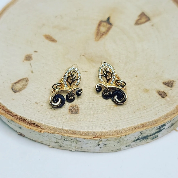 Zirconia Gold Plated Butterfly 🦋 Earrings - Picture 2 of 3